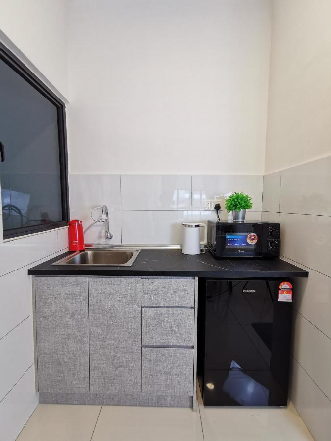 1 Traders Garden 1Br Pool View With Hispeed Internet Netflix Leilighet Cheras Eksteriør bilde